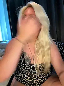 Blondiee3088 online show from 10.02.25