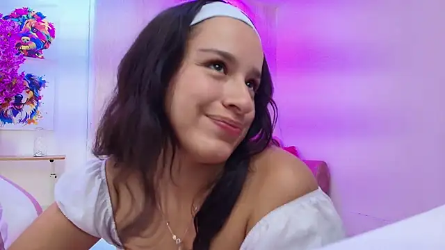 Snapshot of Miia_bela chatting on 10.03.25 Miia bela online show from 10.03.25