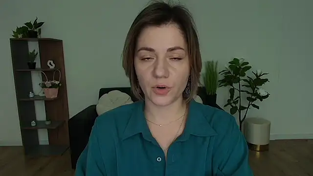 MariaSttone online show from 12.13.24