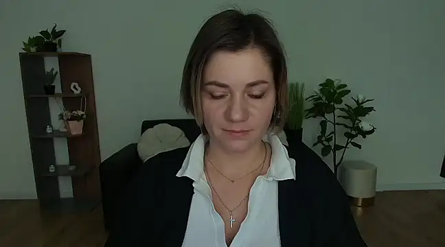 MariaSttone online show from 12.15.24