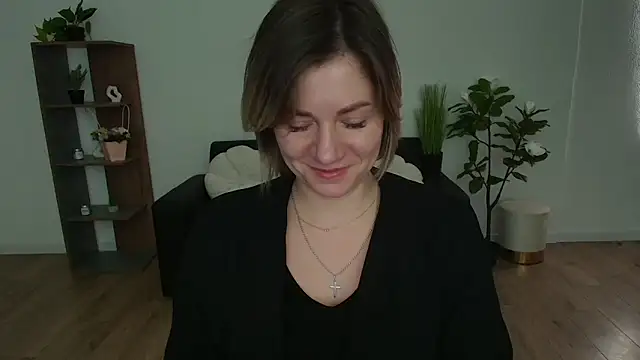 MariaSttone online show from 12.16.24