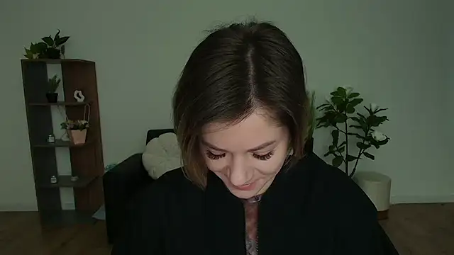 MariaSttone online show from 12.19.24