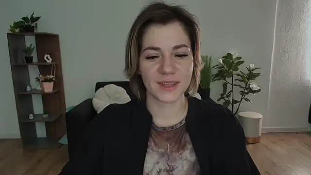 MariaSttone online show from 12.19.24