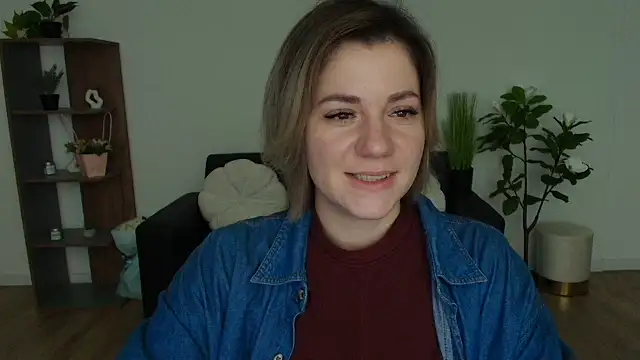 MariaSttone online show from 12.24.24