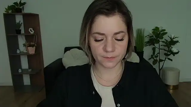 MariaSttone online show from 12.26.24