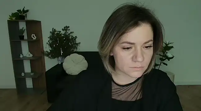 MariaSttone online show from 01.04.25