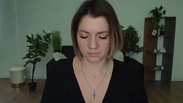 MariaSttone online show from 02.17.25