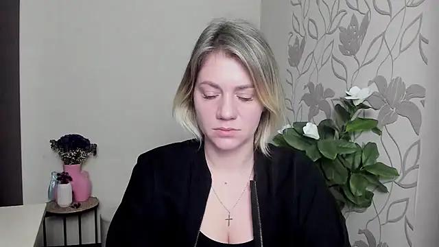 MariaSttone online show from 03.11.25