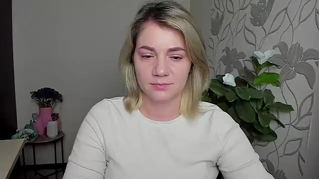 MariaSttone online show from 10.24.25