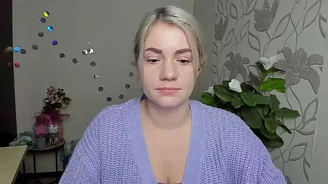 MariaSttone online show from 12.15.25