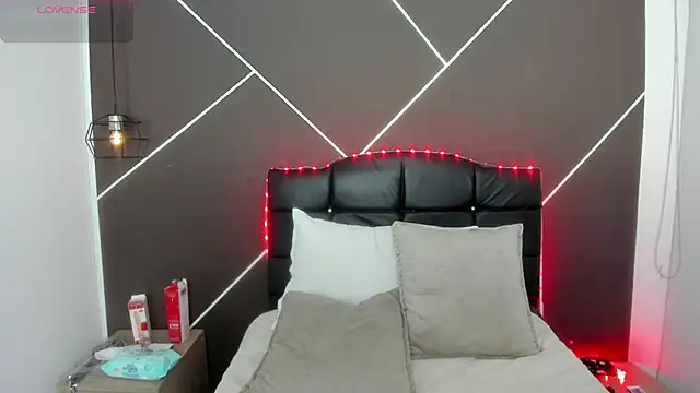 AntonellaRosee  online show from 01.24.25