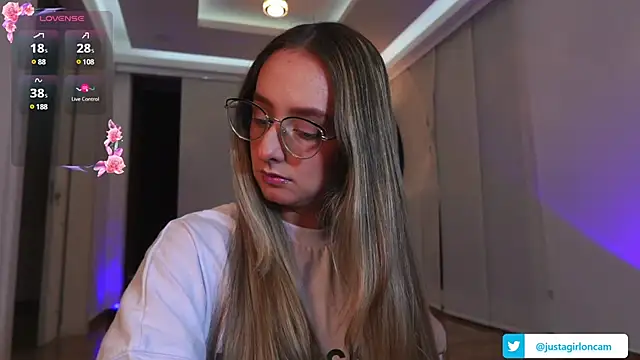 nicollefiorett online show from 12.29.24