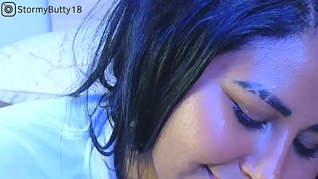 Snapshot of StormyButty18 chatting on 02.26.25 StormyButty18 online show from 02.26.25