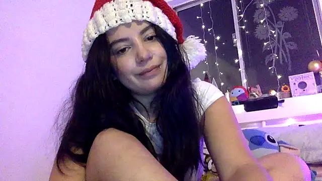 Snapshot of Mariasool chatting on 12.23.24 Mariasool online show from 12.23.24