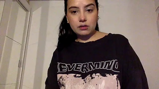 Snapshot of Mariasool chatting on 03.20.25 Mariasool online show from 03.20.25