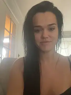 English-Chloe96 online show from 12.16.24