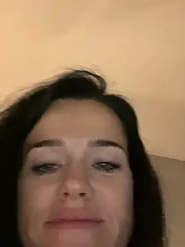 English-Chloe96 online show from 12.25.24