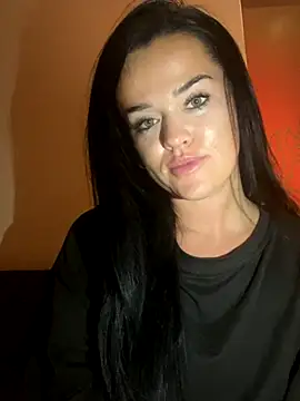 Snapshot of English-Chloe96 chatting on 10.10.25 English-Chloe96 online show from 10.10.25