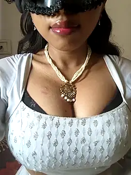 Snapshot of sandy_naughty chatting on 02.27.25 sandy naughty online show from 02.27.25