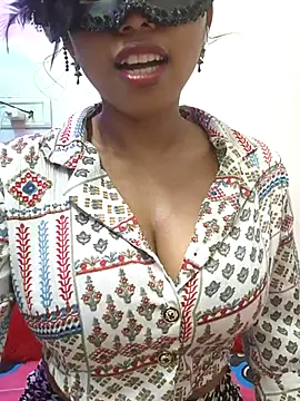 Snapshot of sandy_naughty chatting on 10.21.25 sandy naughty online show from 10.21.25