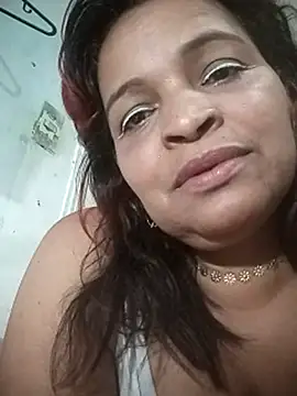 Snapshot of _violetta_- chatting on 02.15.25 violetta - online show from 02.15.25