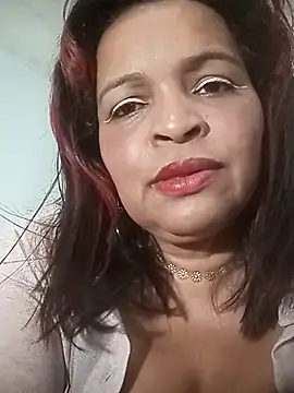 Snapshot of _violetta_- chatting on 02.16.25 violetta - online show from 02.16.25