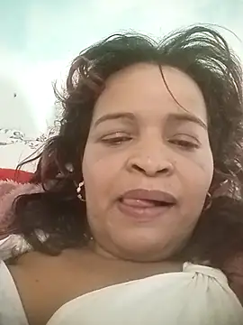 Snapshot of _violetta_- chatting on 02.17.25 violetta - online show from 02.17.25