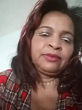 Snapshot of _violetta_- chatting on 02.18.25 violetta - online show from 02.18.25
