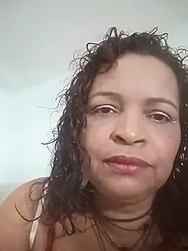 Snapshot of _violetta_- chatting on 02.21.25 violetta - online show from 02.21.25