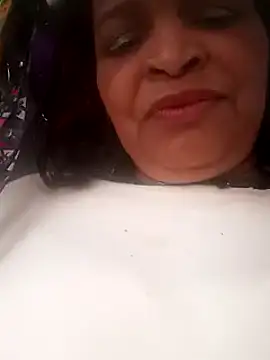 Snapshot of _violetta_- chatting on 03.22.25 violetta - online show from 03.22.25