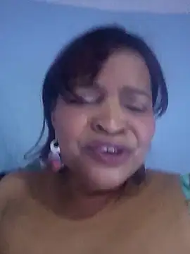 Snapshot of _violetta_- chatting on 09.13.25 violetta - online show from 09.13.25
