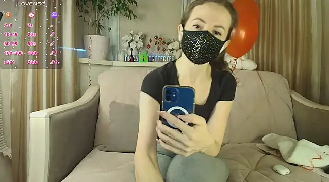Snapshot of MilfeaN chatting on 01.30.25 MilfeaN online show from 01.30.25