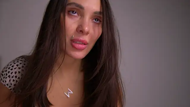 Snapshot of Mila_May_ chatting on 01.22.25 Mila May online show from 01.22.25