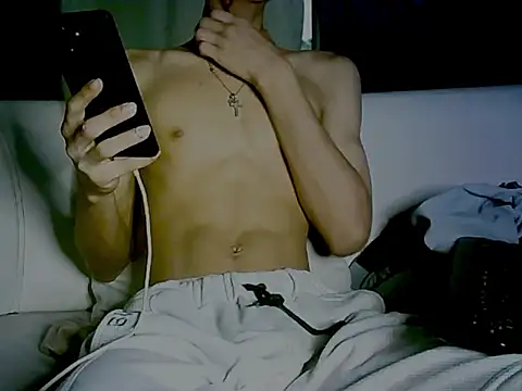 Snapshot of Key_198 chatting on 12.13.24 Key 198 online show from 12.13.24