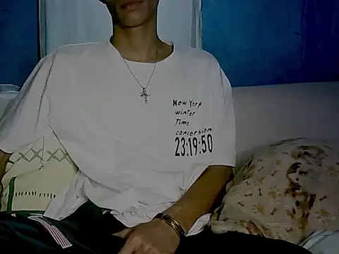 Snapshot of Key_198 chatting on 12.19.24 Key 198 online show from 12.19.24