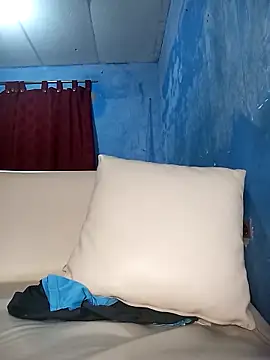 Snapshot of Key_198 chatting on 02.14.25 Key 198 online show from 02.14.25