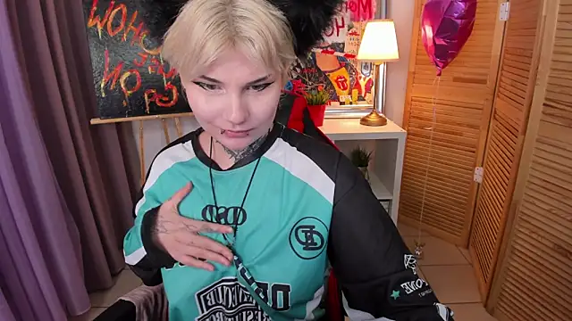 mekurisu online show from 03.14.25