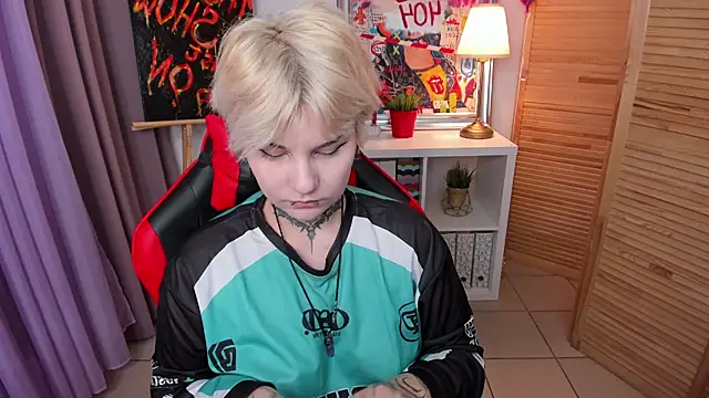 mekurisu online show from 03.17.25