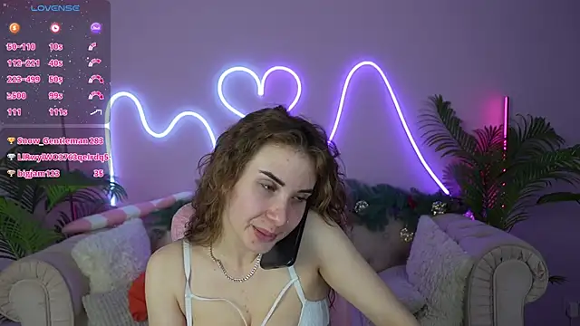 JennyyLuv online show from 01.14.25