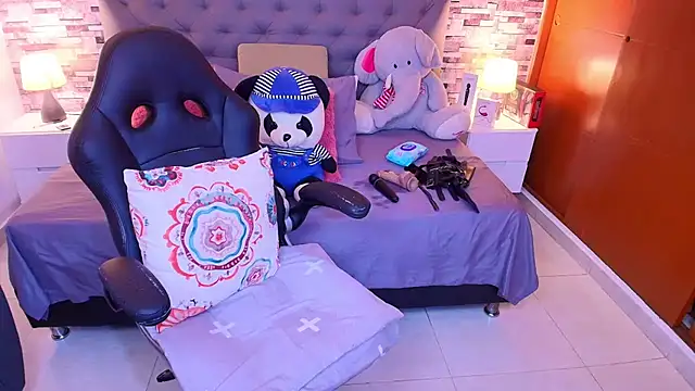 italy   boobs online show from 11.26.25