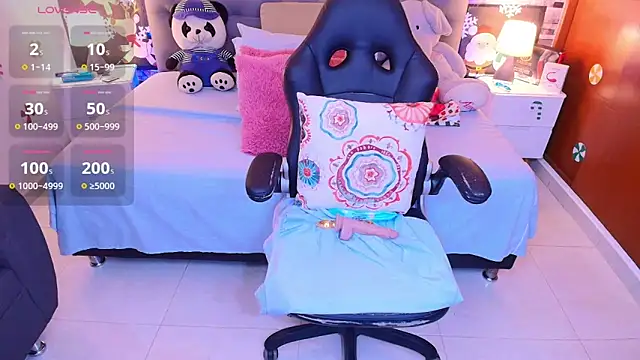 italy   boobs online show from 12.18.25