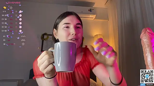 Maria Bowie online show from 01.03.25