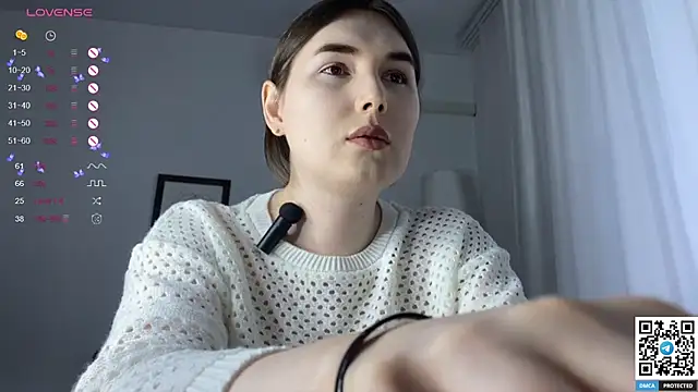 Maria Bowie online show from 03.08.25