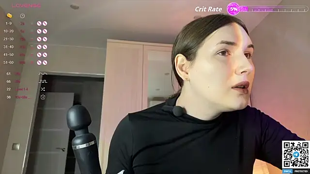 Maria Bowie online show from 10.04.25