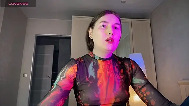 Maria Bowie online show from 05.26.26