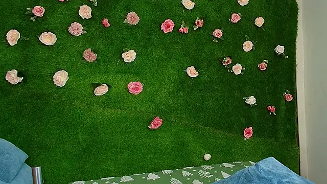 Huge Titties  online show from 02.22.26