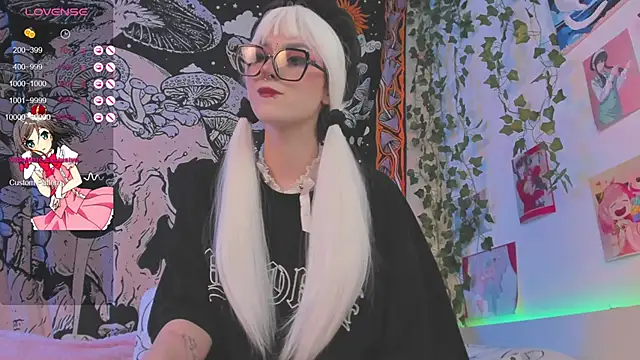 kissthasky online show from 10.12.25