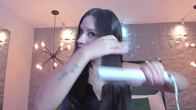 LaurenJhonsonn online show from 03.20.25