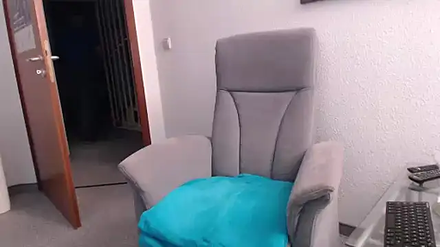 ak616263 online show from 11.12.25