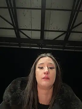 AnnaLenaaa online show from 12.18.24